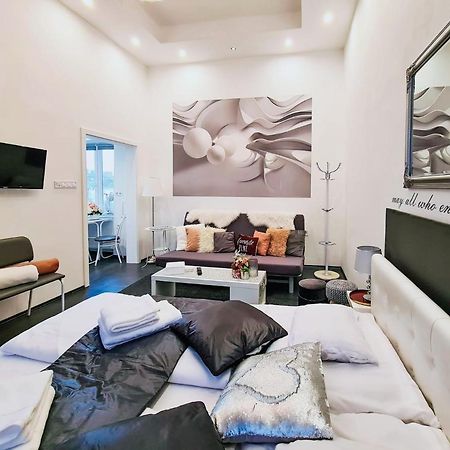 Modern Flat In City Center Budapest Exterior photo